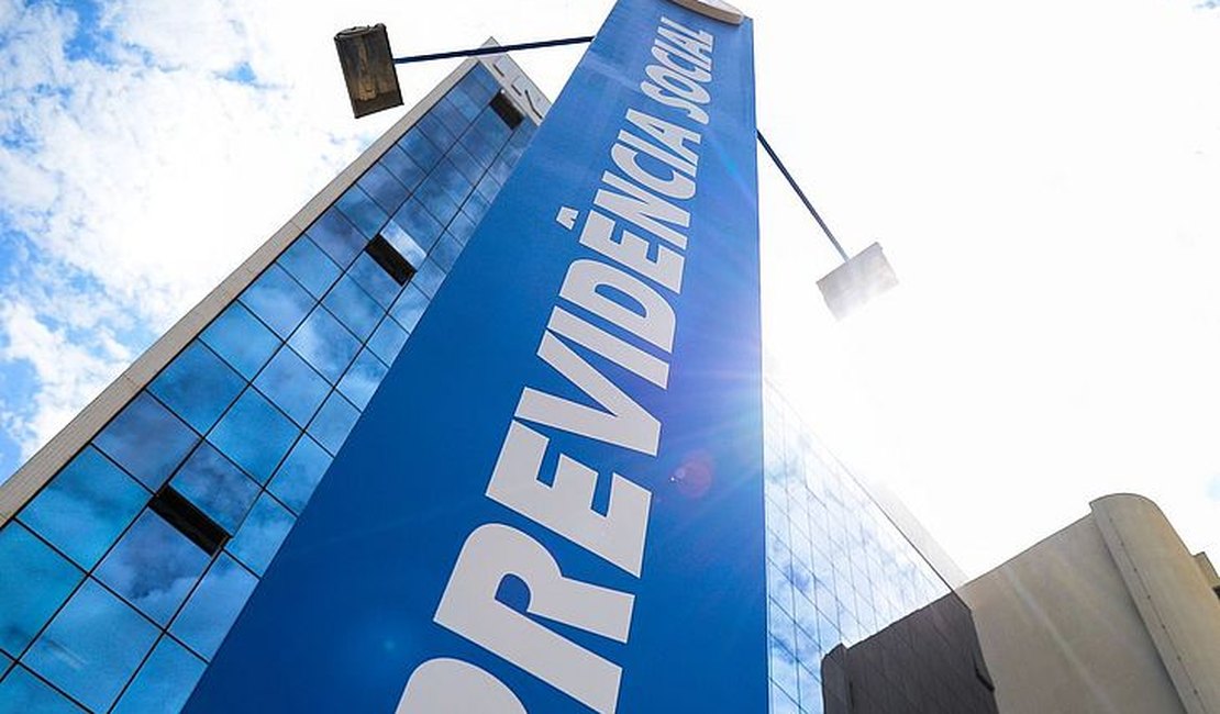 Consulta ao 13º do INSS já está aberta; 1ª parcela começa a ser paga na segunda (25)