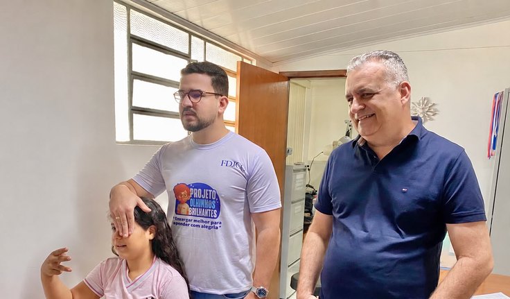 Com emenda de Alfredo Gaspar, Projeto Olhinhos Brilhantes atende quase 7 mil pessoas e garante nova etapa em 2026