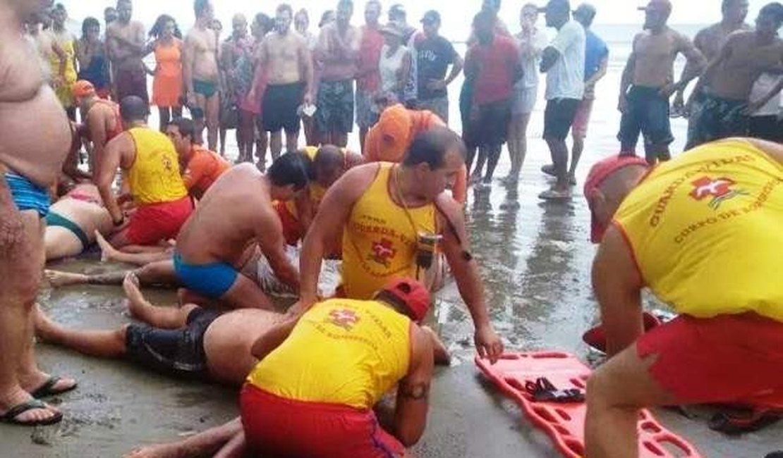 Raio cai no litoral paulista, mata quatro pessoas e fere outras cinco