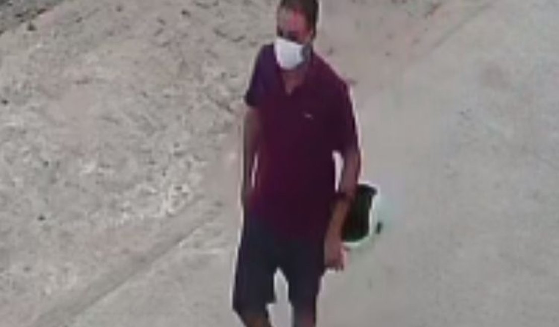 Vídeo. Homem furta motocicleta na Baixa Grande, em Arapiraca