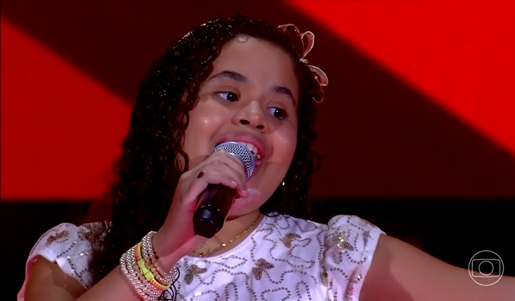 Arapiraquense Letty, de 10 anos, brilha no palco do The Voice Kids