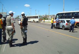 Polícia Militar e SMTT realizam blitz em Arapiraca