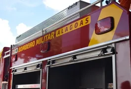 Incêndio atinge distribuidora de medicamentos no bairro Pitanguinha, em Maceió