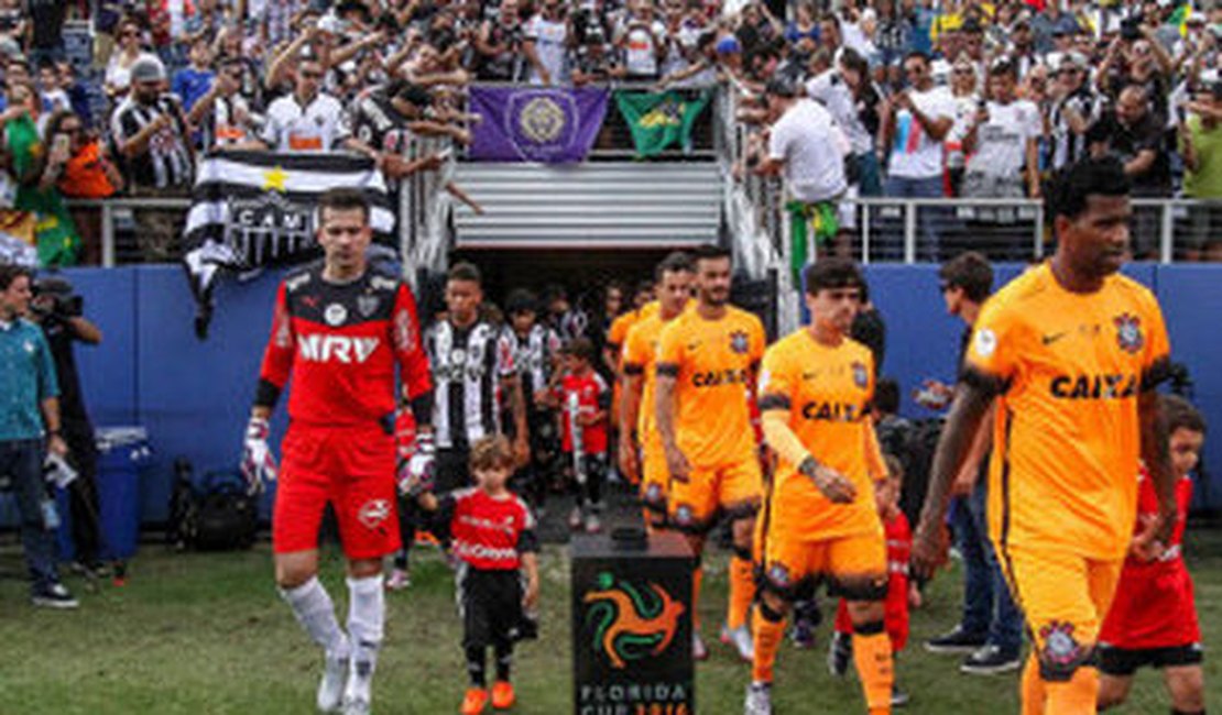 Atlético-MG bate o Corinthians em 1º reencontro após o Brasileiro de 2015