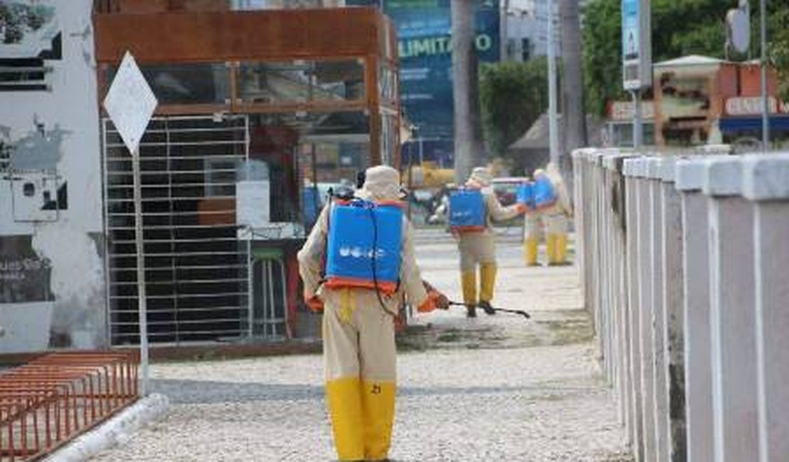 Prefeitura inicia processo de higienização de ruas de Arapiraca, contra o novo coronavírus