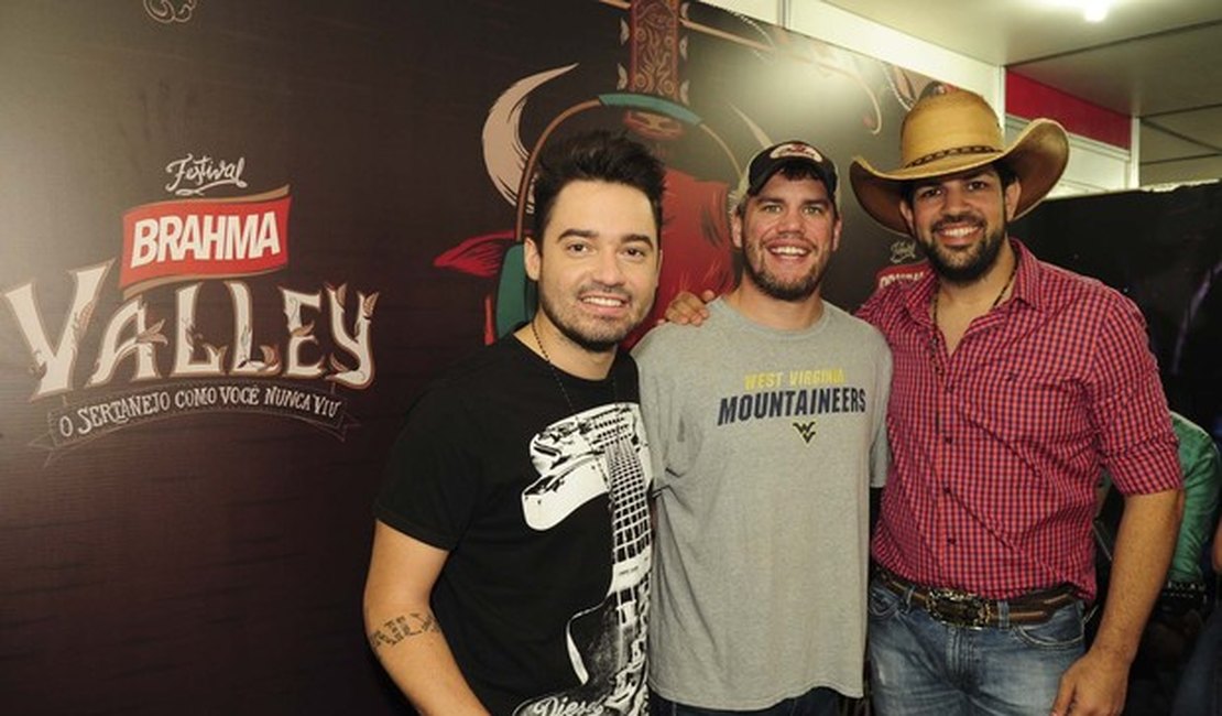 Fernando e Sorocaba farão parceria com cantor americano em Barretos
