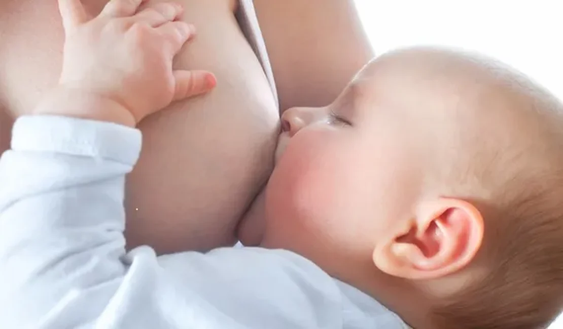 Bebê prematura com 10 dias se engasga com leite materno em Arapiraca