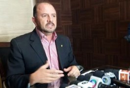 R$2,5 milhões foram pagos mensalmente a servidores “fantasmas”, diz presidente da ALE