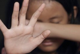Pai de meninas de 13 e 17 anos é denunciado pela esposa por estupro