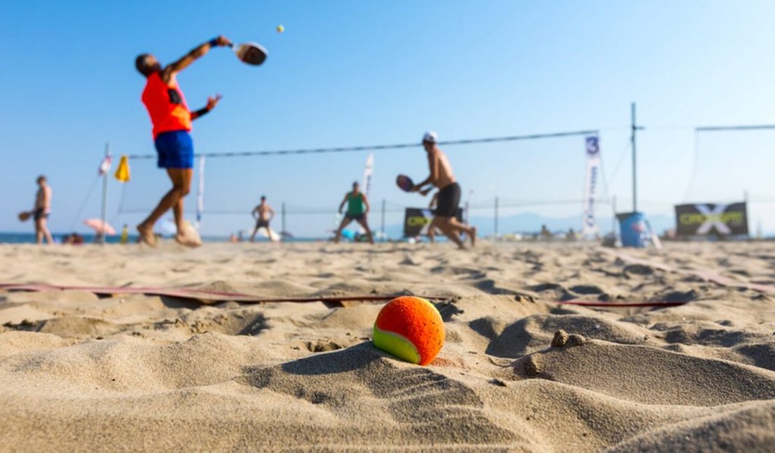 Torneio de beach tennis em Penedo movimenta economia da cidade