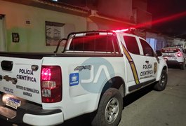 Vizinhos suspeitam de sumiço de mulher e a encontram morta no quintal de casa, em Arapiraca