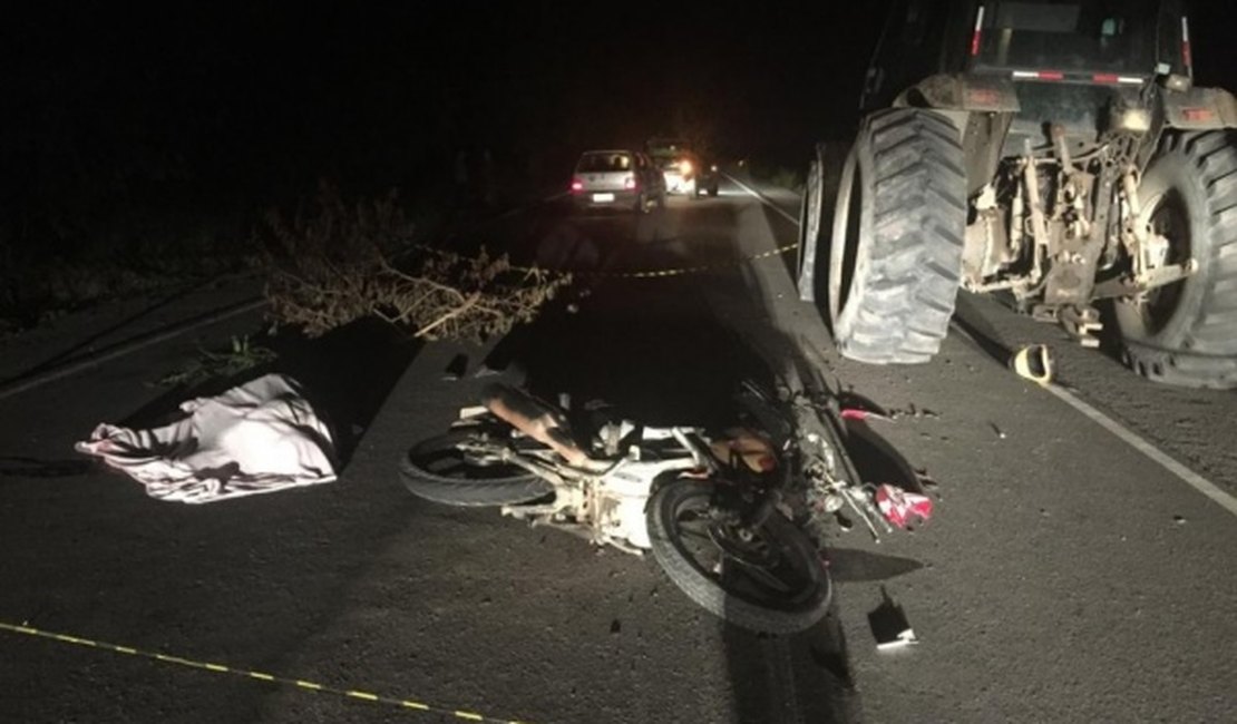 Motociclista morre após colidir com trator na AL-220