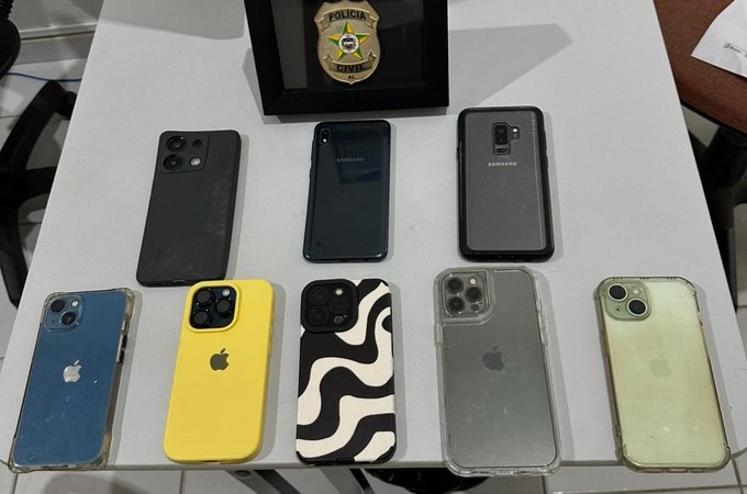 Polícia Civil de Alagoas devolve a turistas celulares furtados durante evento, em Maceió