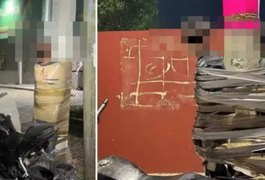 'Batman' mexicano é procurado pela polícia após amarrar a postes acusados de roubar motos