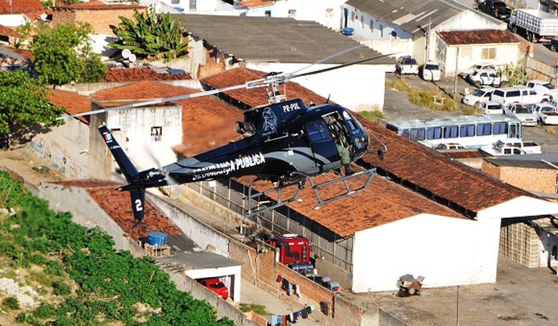 Governo entrega dois helicópteros e um hangar às forças de Segurança Pública