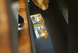 PF apreende R$ 233 mil escondidos sob cama de auditor da Receita Federal