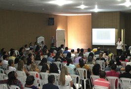 Mais de 800 professores recebem formação para metodologia da Educação Emocional