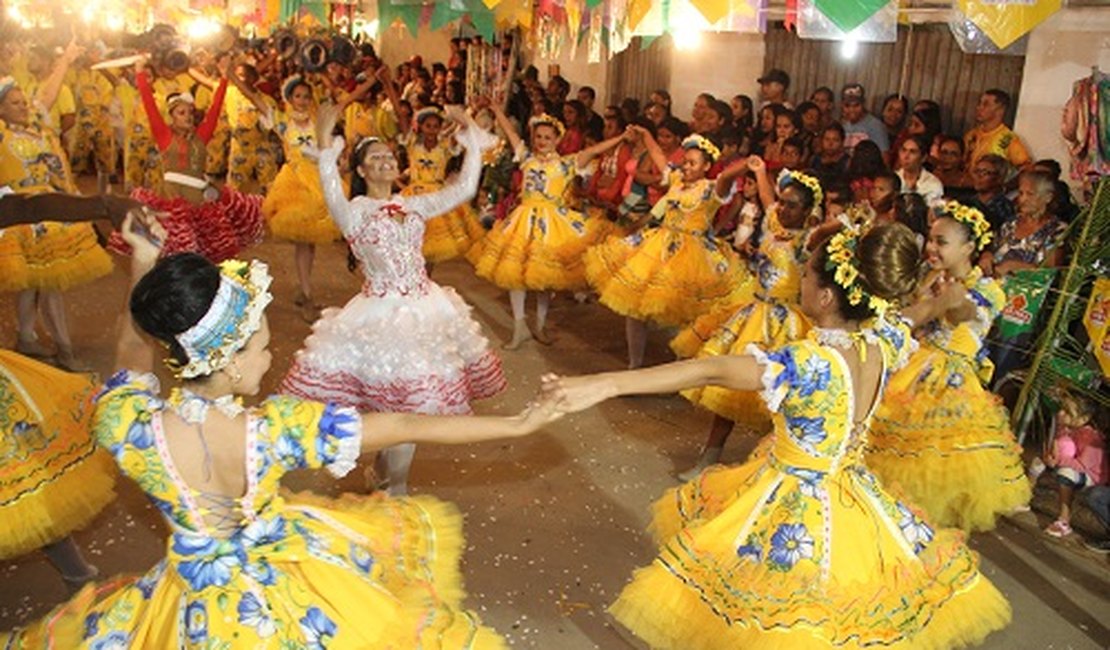 Manoel Teles realiza seu “1º São João Fora de Época” neste sábado