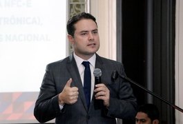 Governador comenta maior redução de homicídios em Alagoas e em Maceió