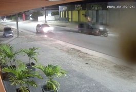 Colisão envolvendo carro e moto resulta em morte de condutor em Penedo