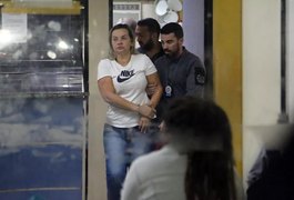 Madrasta presa por envenenar enteados é suspeita de morte de namorado e de vizinho