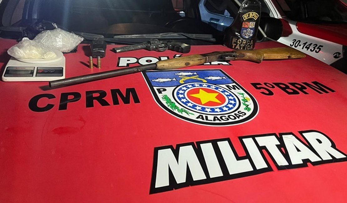 Policiais militares apreendem arma de grosso calibre em grota na capital