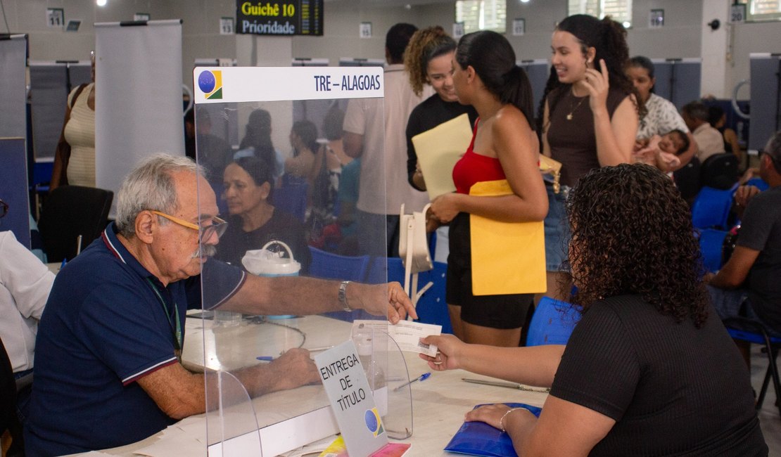 Mais de 2400 pessoas foram atendidas durante mutirão eleitoral no dia 1º de maio