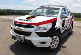 Governador entrega novas viaturas e armamento para a Segurança
