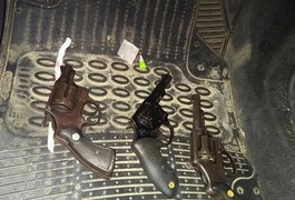 Troca de tiros entre a polícia e suspeitos de sequestro acaba com quatro mortos