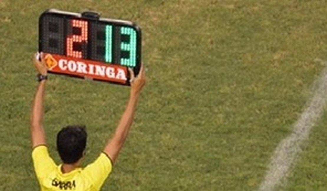 Charles Hebert apita o clássico CSA X ASA, no Rei Pelé