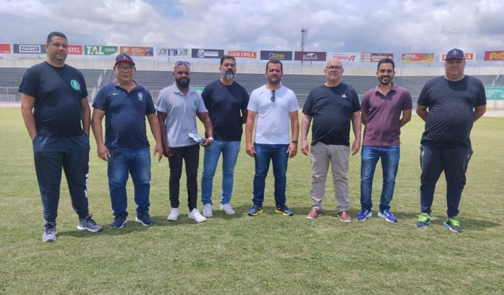 Secretário de Esporte acompanha inspeção técnica da FAF no Municipal de Arapiraca