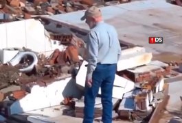 Ensaio fotográfico de Luiz Inácio Lula da Silva durante visita a área de tragédia em Minas Gerais gera debate nas redes sociais