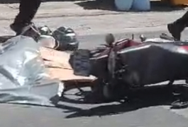 Motociclista por aplicativo e passageira morrem em colisão seguida de atropelamento em Maceió