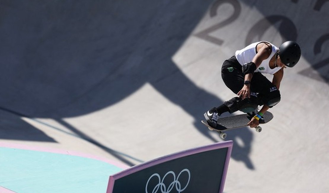 Dora Varella termina em 4º na final do skate park feminino