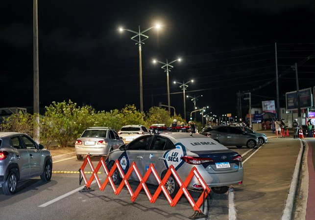 Operação Lei Seca prende suspeitos de roubo de celular em Maceió