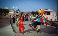 Cortejo do Bulba leva Ccultura às ruas da Ilha do Ferro e abre jornada do Primavera Cultural por Alagoas
