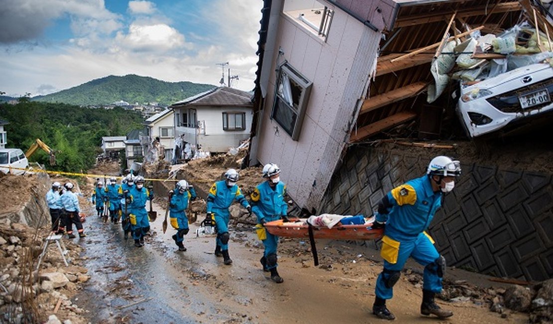 Vai a 141 o nº de mortos por chuvas e deslizamentos de terra no Japão