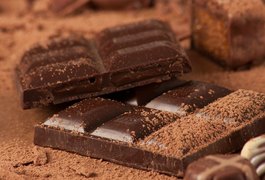 Anvisa proíbe venda e distribuição de marca de chocolate em barra