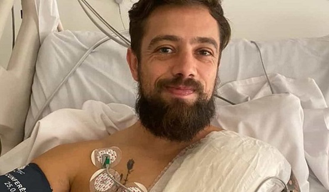 Vacinado recentemente contra Covid-19, Rafael Cardoso passa por cirurgia no coração