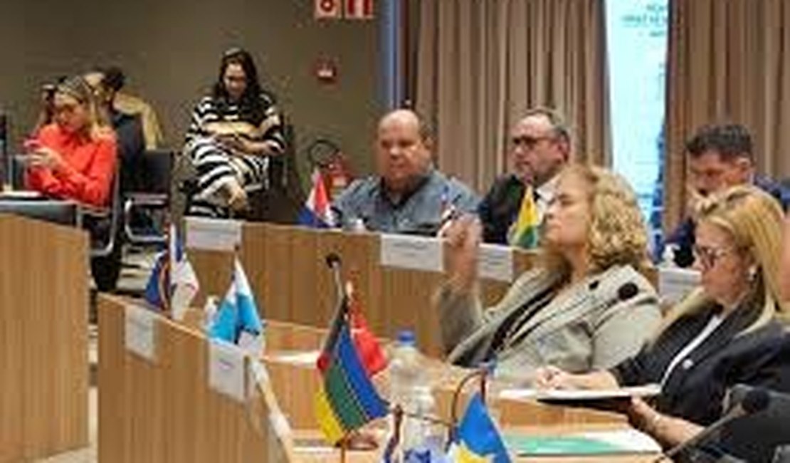 Sesau discute melhorias para a saúde pública de Alagoas durante agenda oficial em Brasília