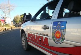 Homem é conduzido à delegacia por desacato, em Arapiraca
