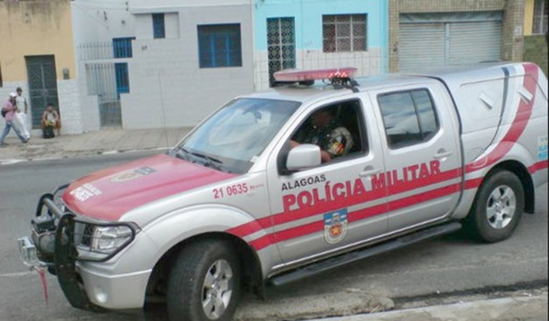 Bandidos invadem festa de Natal de família e deixam um morto e um ferido