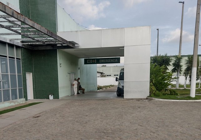 Colisão envolvendo moto e carro deixa homem ferido em Arapiraca