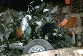 Colisão envolvendo dois caminhões deixa 3 mortos na BR-316