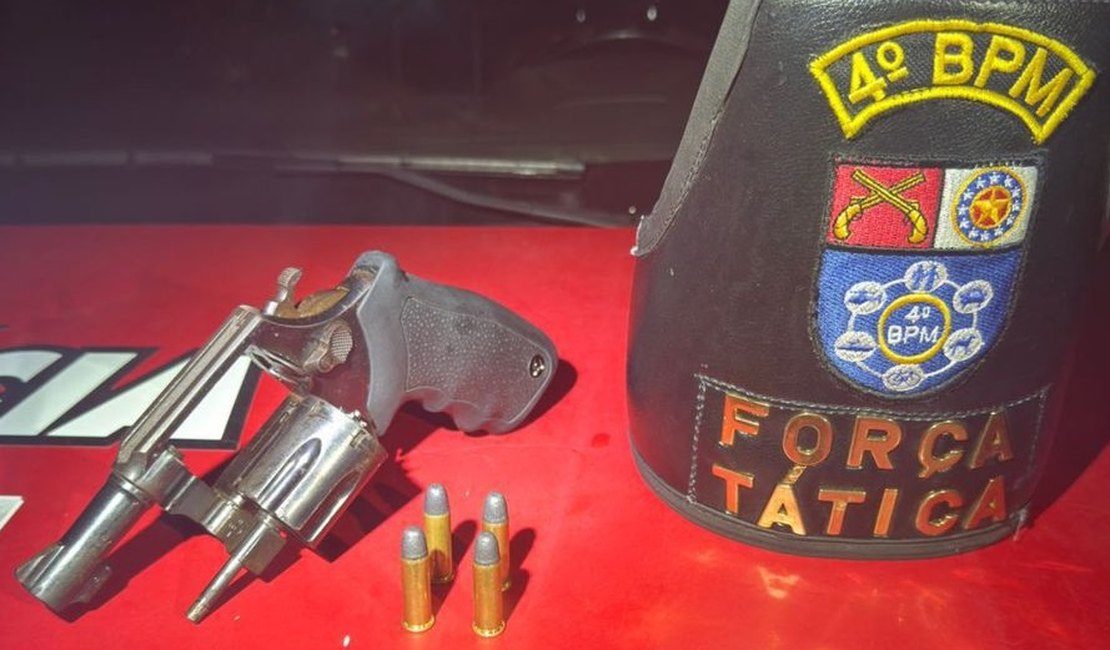 Força Tática do 4º BPM apreende arma de fogo após perseguição em Maceió