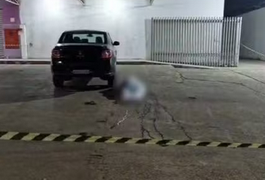 Bandidos encapuzados assassinam homem com vários tiros em frente a hotel no MT