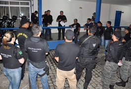 Após decidirem por greve, policiais civis fazem ato em evento com Renan Filho