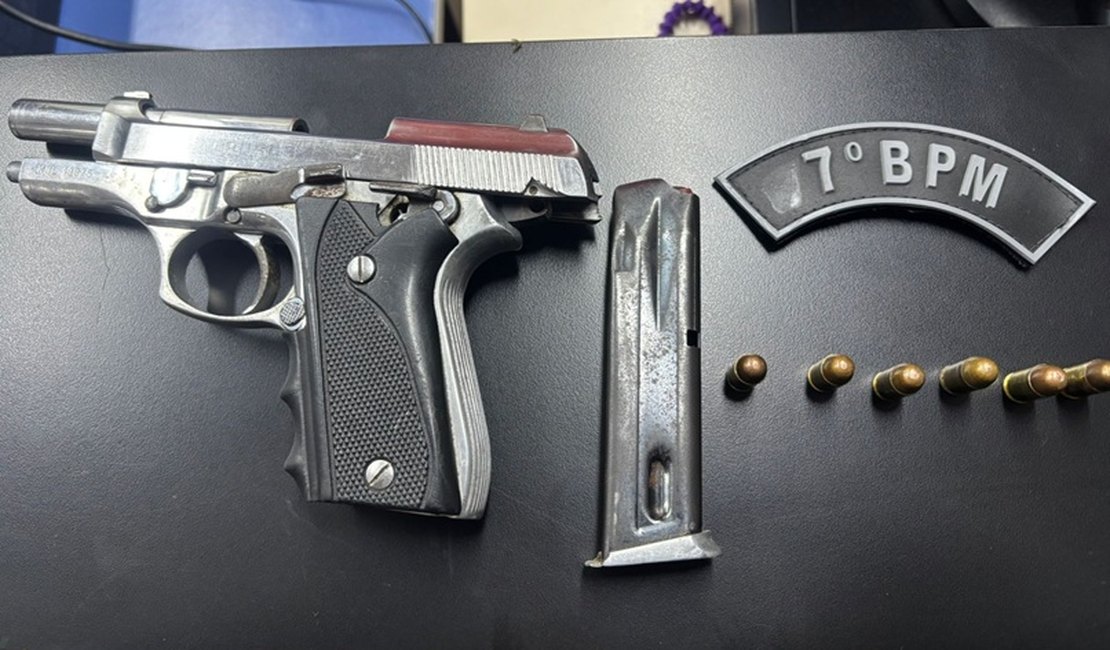 Homem é preso ao ser flagrado com pistola durante festa em Pão de Açúcar