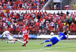 Sem dificuldades, CRB derrota o lanterna Rio Branco e sobe na tabela