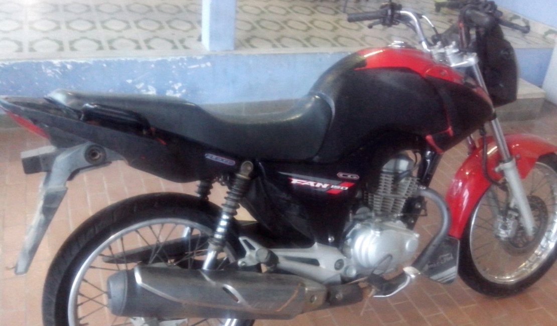 Polícia recupera veículo roubado, no Brisa do Lago, em Arapiraca